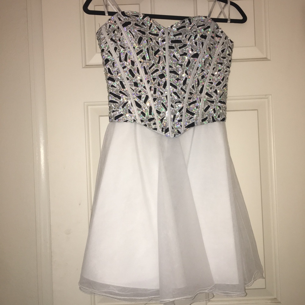 Prom Short Strapless Sweetheart Sequins Dress